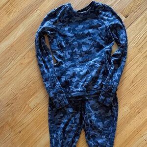 Lululemon athletica black and grey CAMO TOP AND JOGGERS